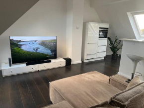 Neu Studio 13 nahe Bhf Siegburg, Netflix